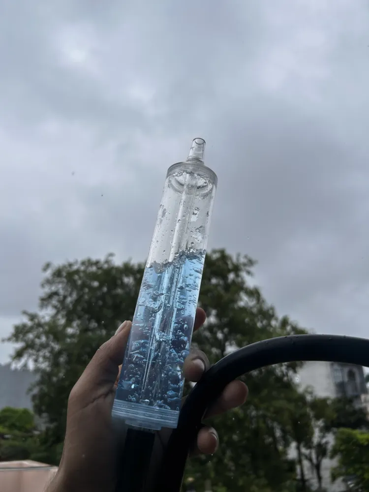 img_7968-scaled-1.webp Qube Shisha Gelly Bazooka Ice Chiller Handle – Multi-Color Gel Cooling Hookah Accessory - Image 1